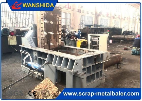 kopen 250 ton Zware Hydraulische Schrootmetaalpers met 90kW Motor en 2000x1750x900mm Perskamer voor Staalfabriek online manufacture