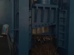 Afvalvoertuigen Hydraulische scheermachines voor het afvoeren van afvalstoffen Auto's Recycling Werven Motor aandrijving